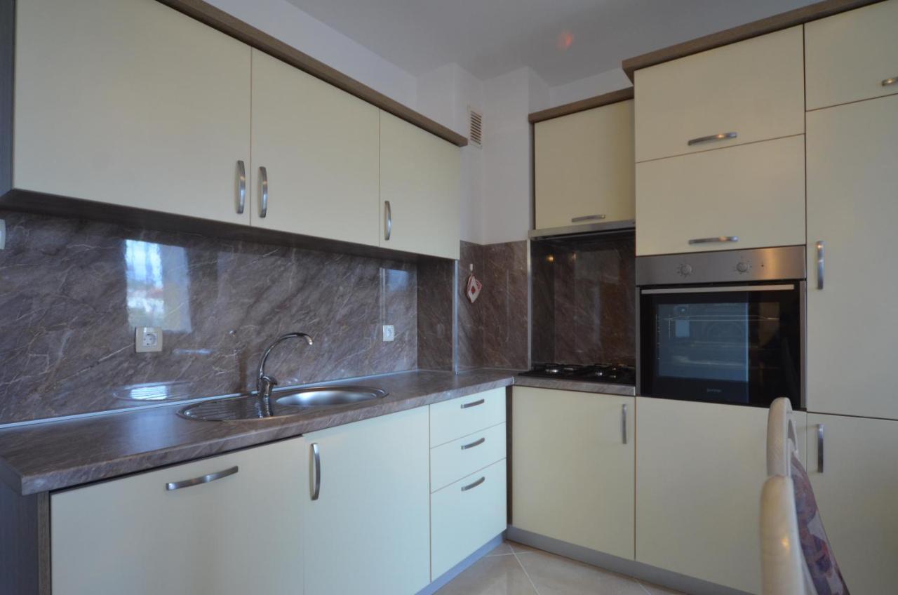 Condominium Apartment Rovigno Esterno foto